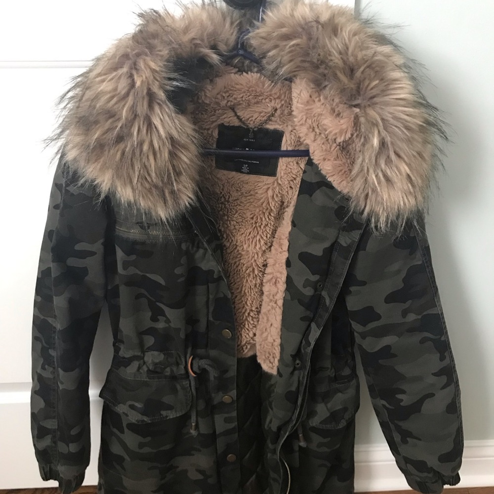 AE Coat